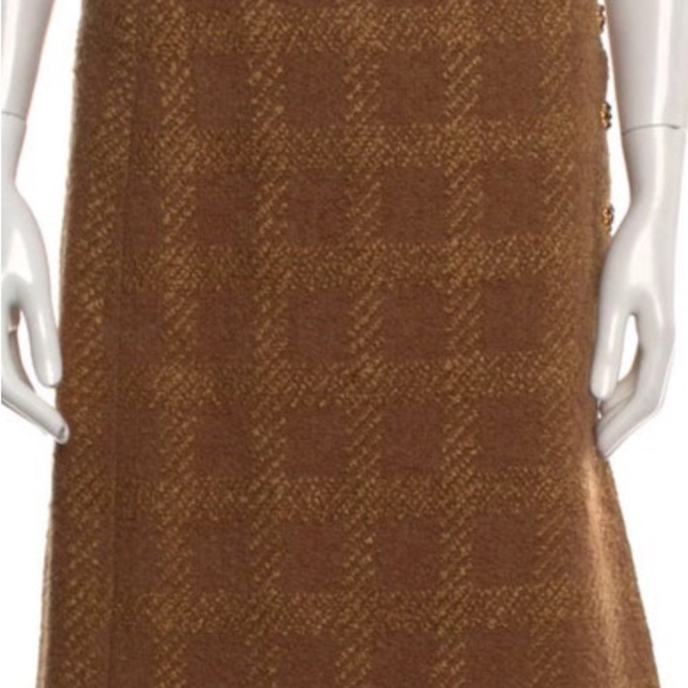 CHANEL Vintage iconic Gold and Brown Tweed skirt (only) gripoix bejeweled button - Picture 9 of 14